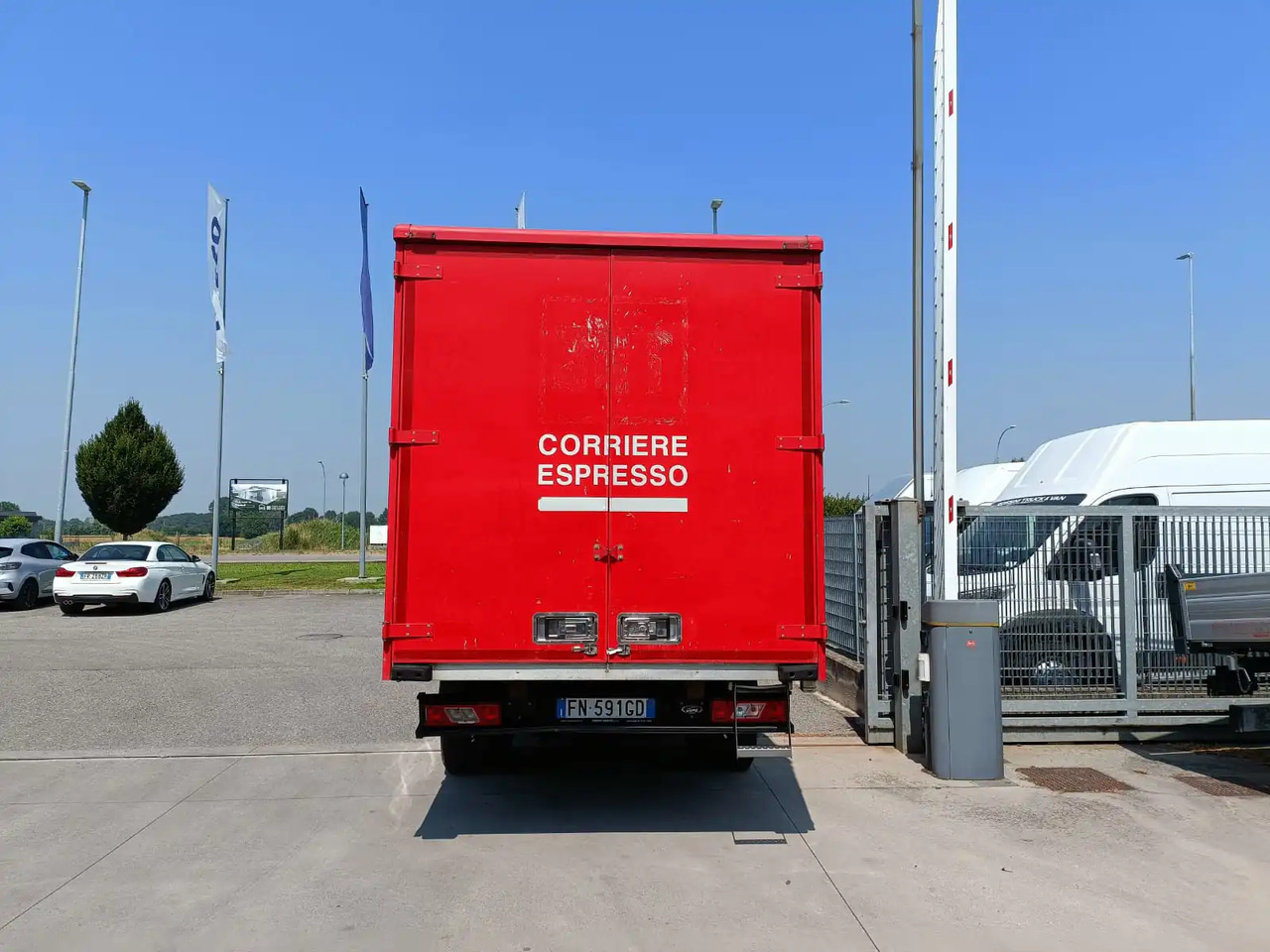 FORD TRANSIT FURGONATO BOX - Лекотоварен автомобил фургон: снимка 5 FORD TRANSIT FURGONATO BOX - Лекотоварен автомобил фургон: снимка 5