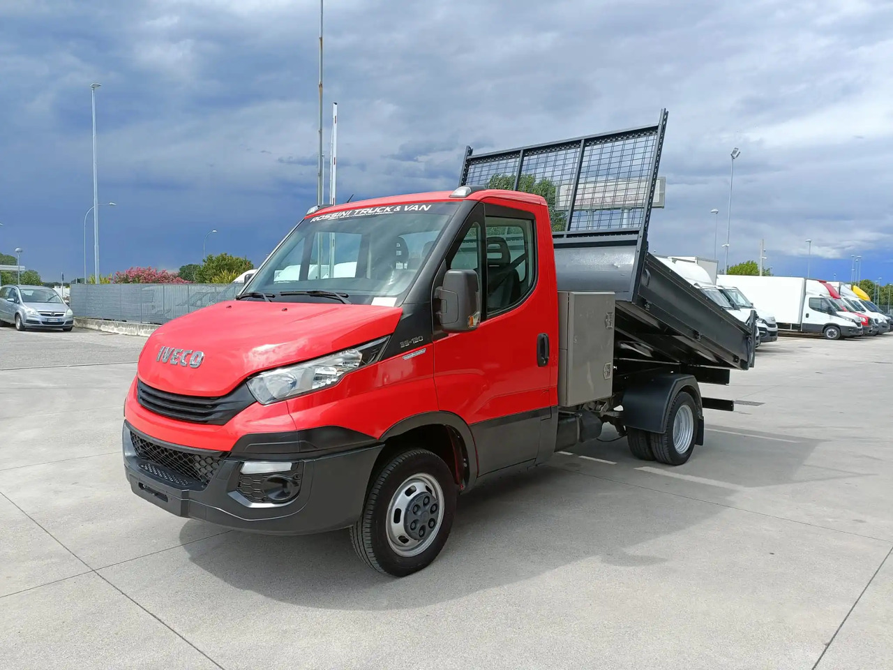 IVECO DAILY 35C12 RIBALTABILE - Бус самосвал: снимка 2 IVECO DAILY 35C12 RIBALTABILE - Бус самосвал: снимка 2