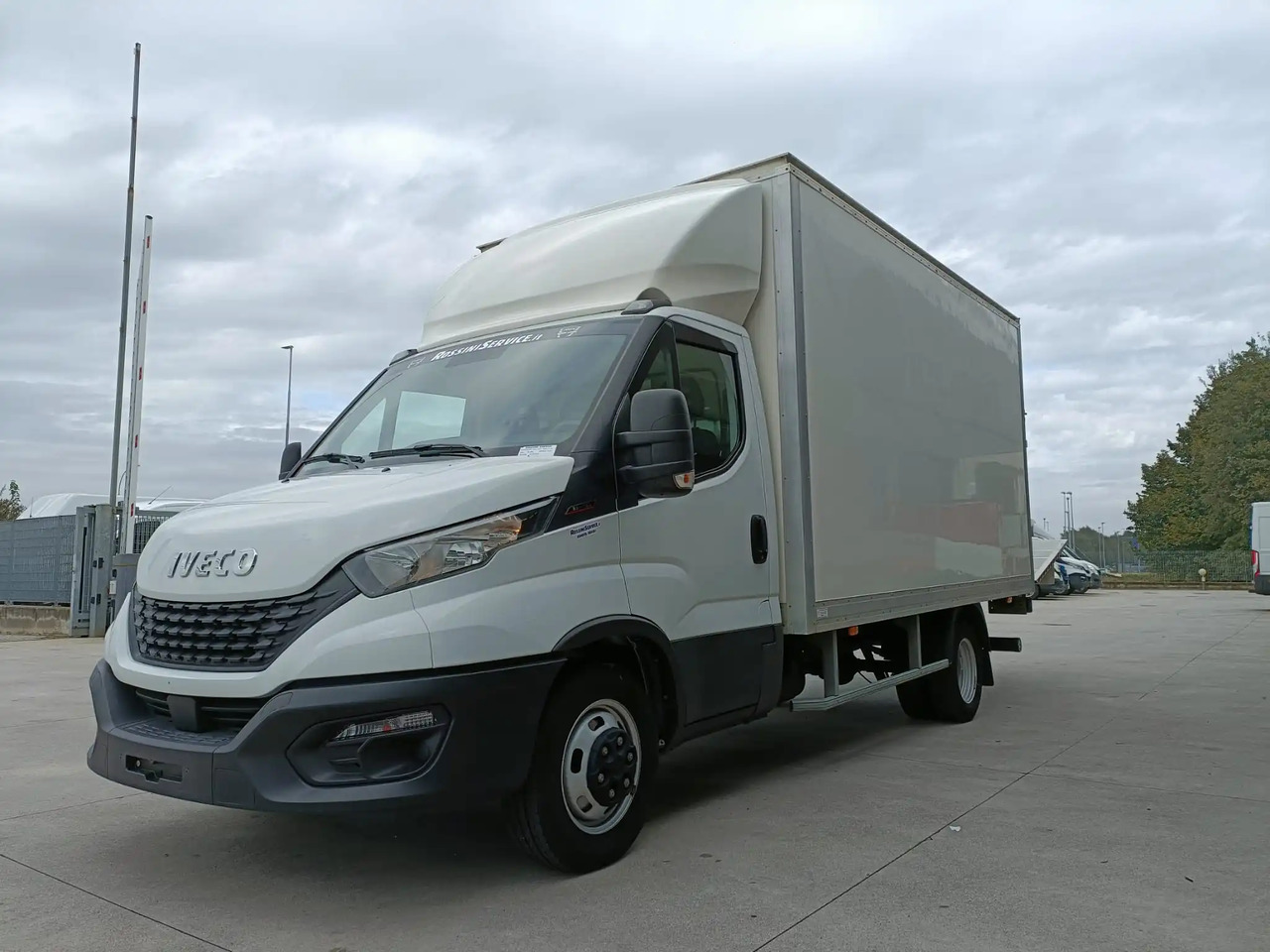 IVECO DAILY 35C16 - Лекотоварен автомобил фургон: снимка 3 IVECO DAILY 35C16 - Лекотоварен автомобил фургон: снимка 3