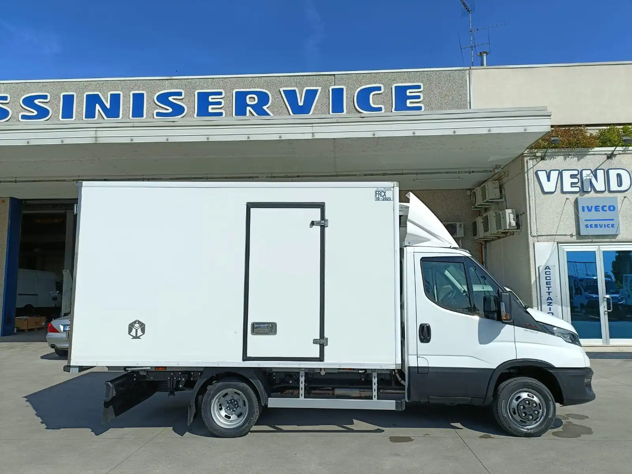 IVECO DAILY 35C18 FRCX 10/2025 - Хладилен бус: снимка 4 IVECO DAILY 35C18 FRCX 10/2025 - Хладилен бус: снимка 4