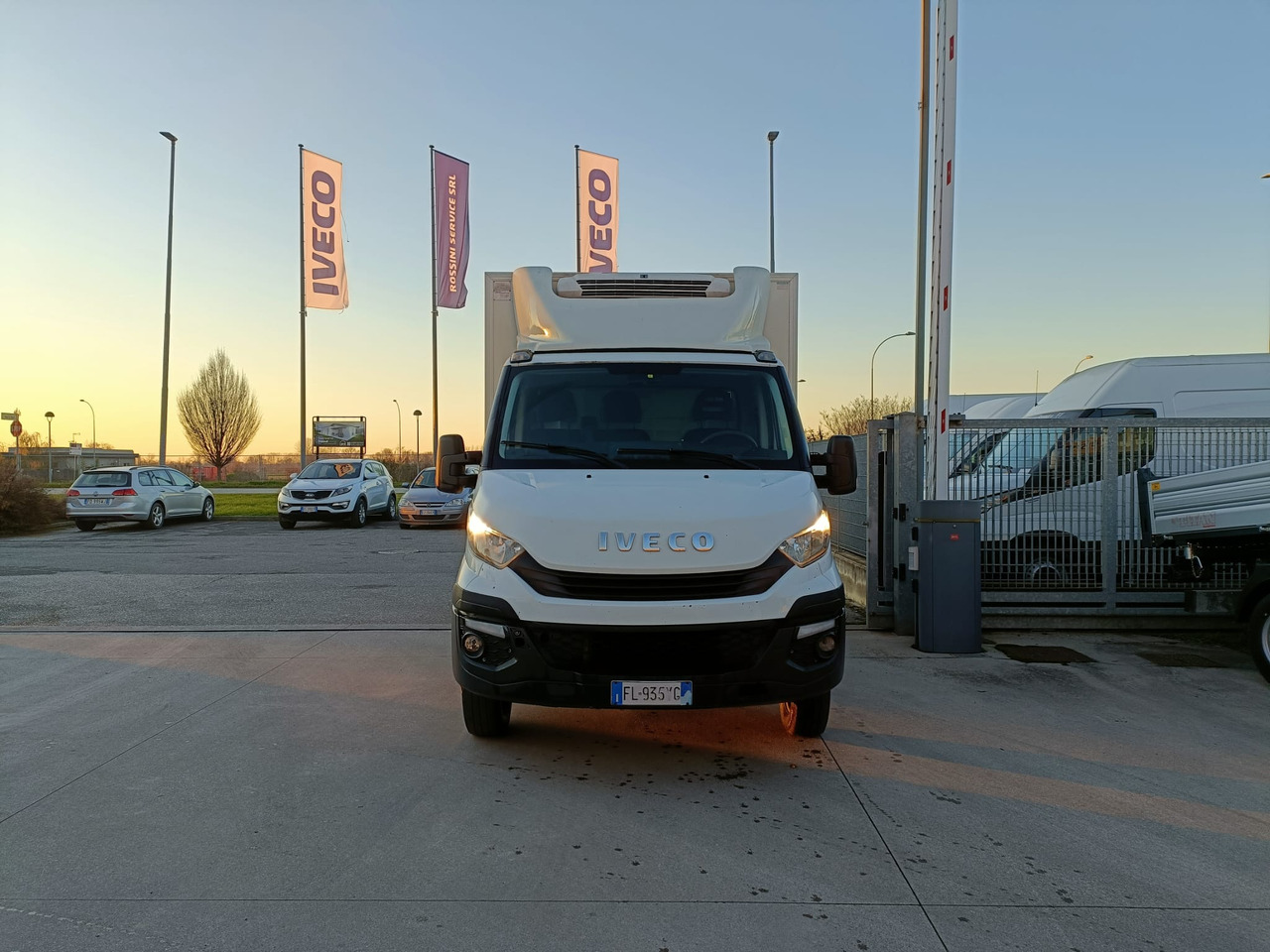 IVECO DAILY 35C18 FRIGO FRCX 3.0 - Хладилен бус: снимка 2 IVECO DAILY 35C18 FRIGO FRCX 3.0 - Хладилен бус: снимка 2