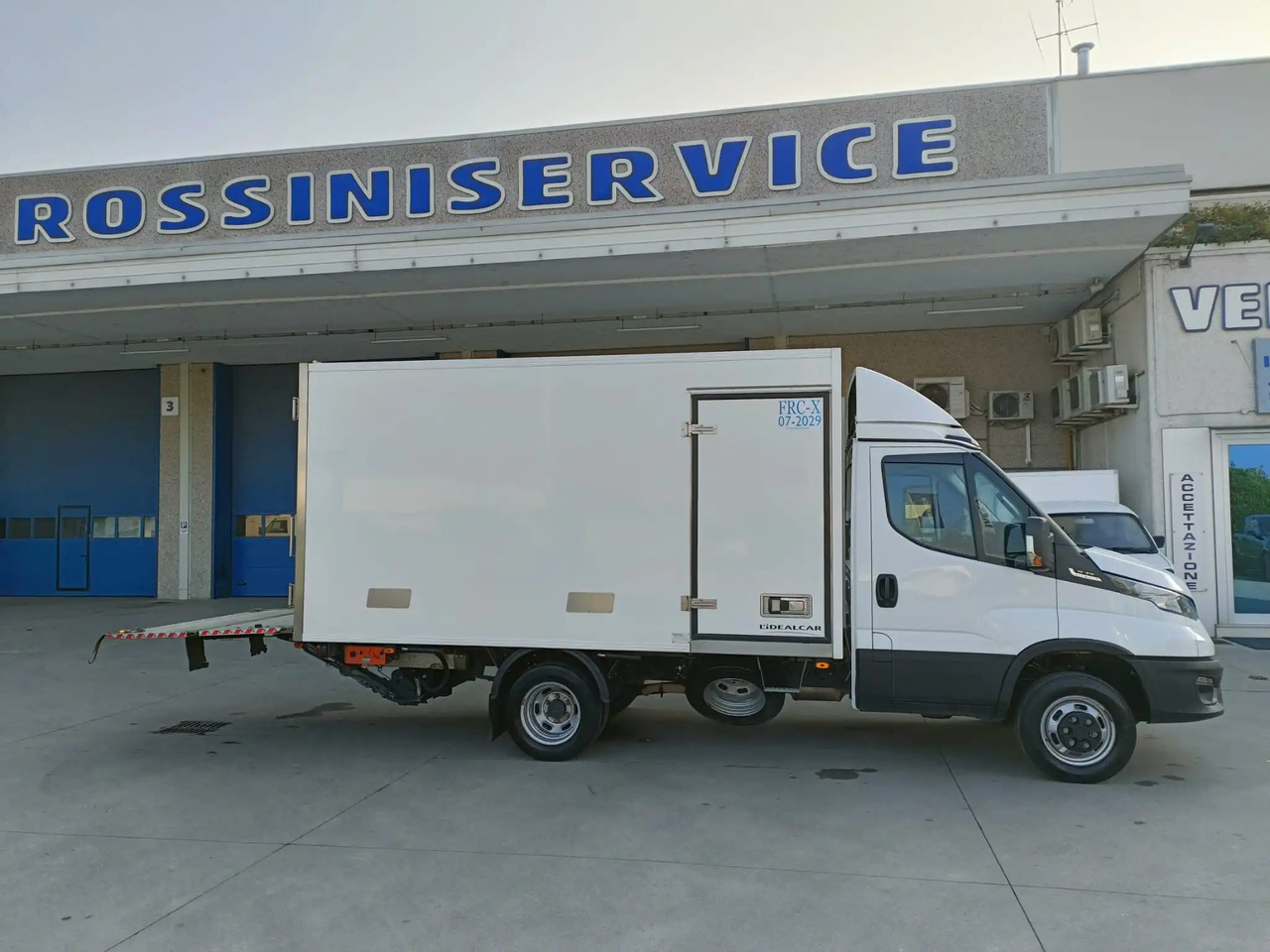 IVECO DAILY 35C21 A8 FRIGO FRCX 3.0 - Хладилен бус: снимка 4 IVECO DAILY 35C21 A8 FRIGO FRCX 3.0 - Хладилен бус: снимка 4