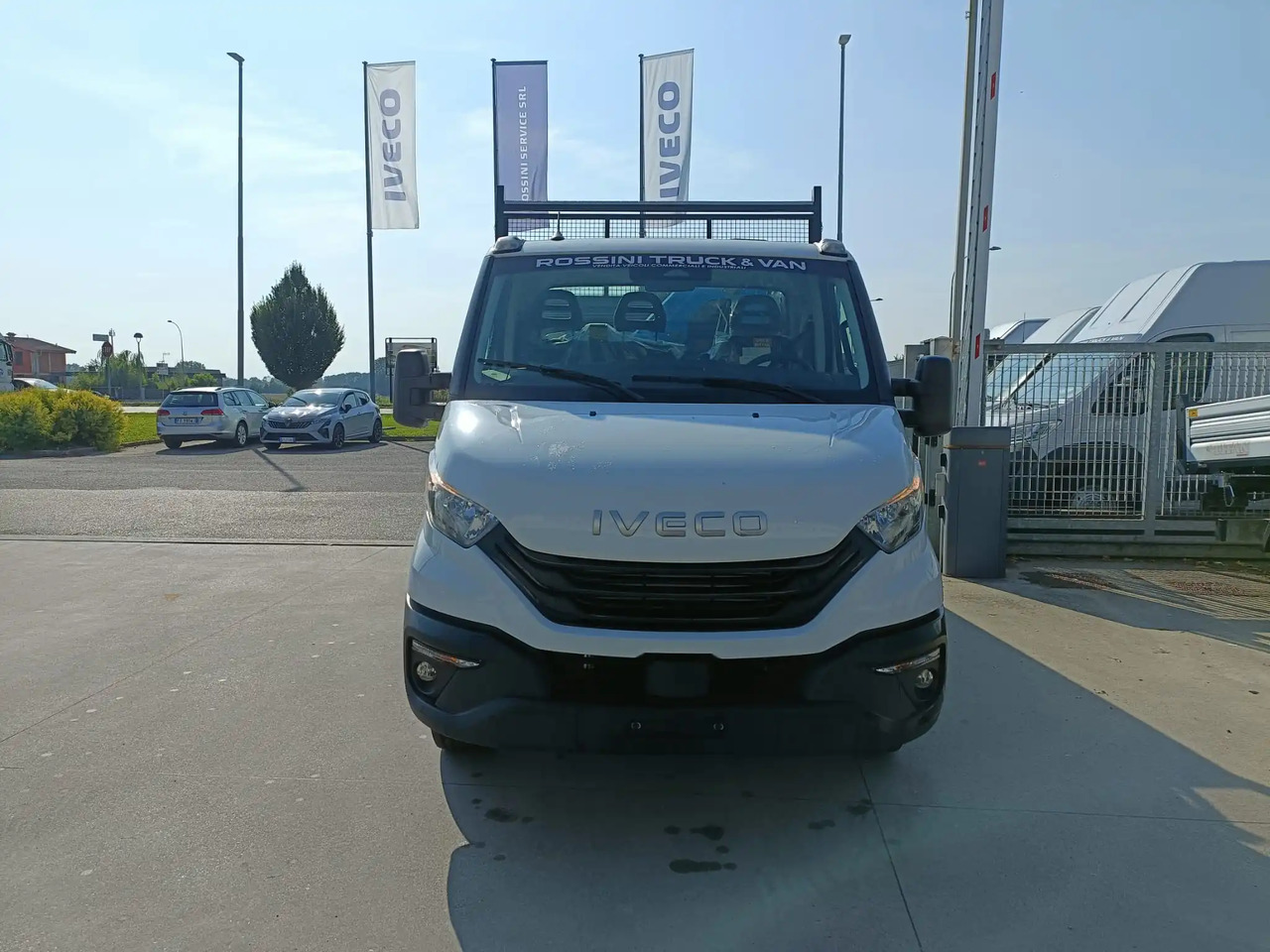 IVECO DAILY 60C18 RIBALTABILE CON GRU - Самосвал камион: снимка 1 IVECO DAILY 60C18 RIBALTABILE CON GRU - Самосвал камион: снимка 1