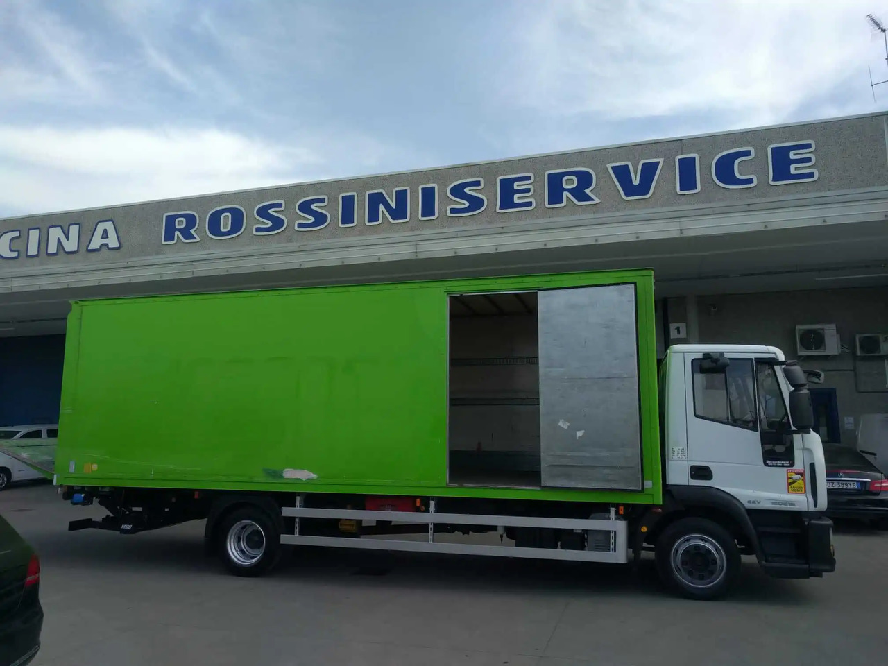 IVECO EUROCARGO 120E18 - Камион фургон: снимка 5 IVECO EUROCARGO 120E18 - Камион фургон: снимка 5