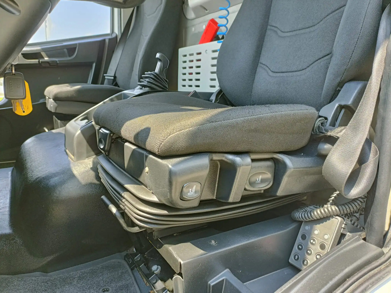 IVECO EUROCARGO 120E19P - Шаси кабина: снимка 5 IVECO EUROCARGO 120E19P - Шаси кабина: снимка 5