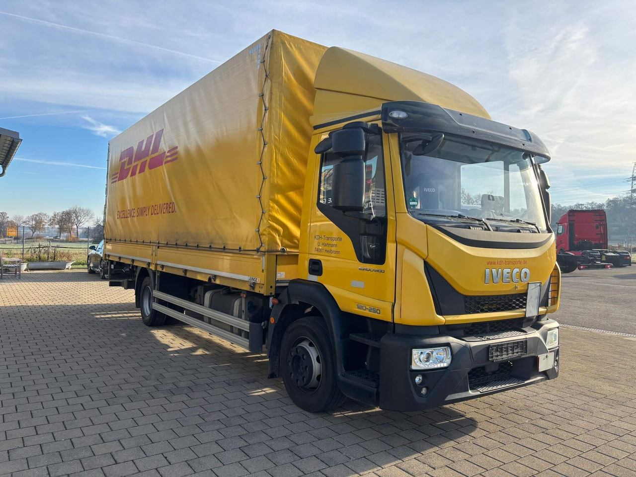 IVECO EUROCARGO 120E25P - Камион с брезент: снимка 2 IVECO EUROCARGO 120E25P - Камион с брезент: снимка 2