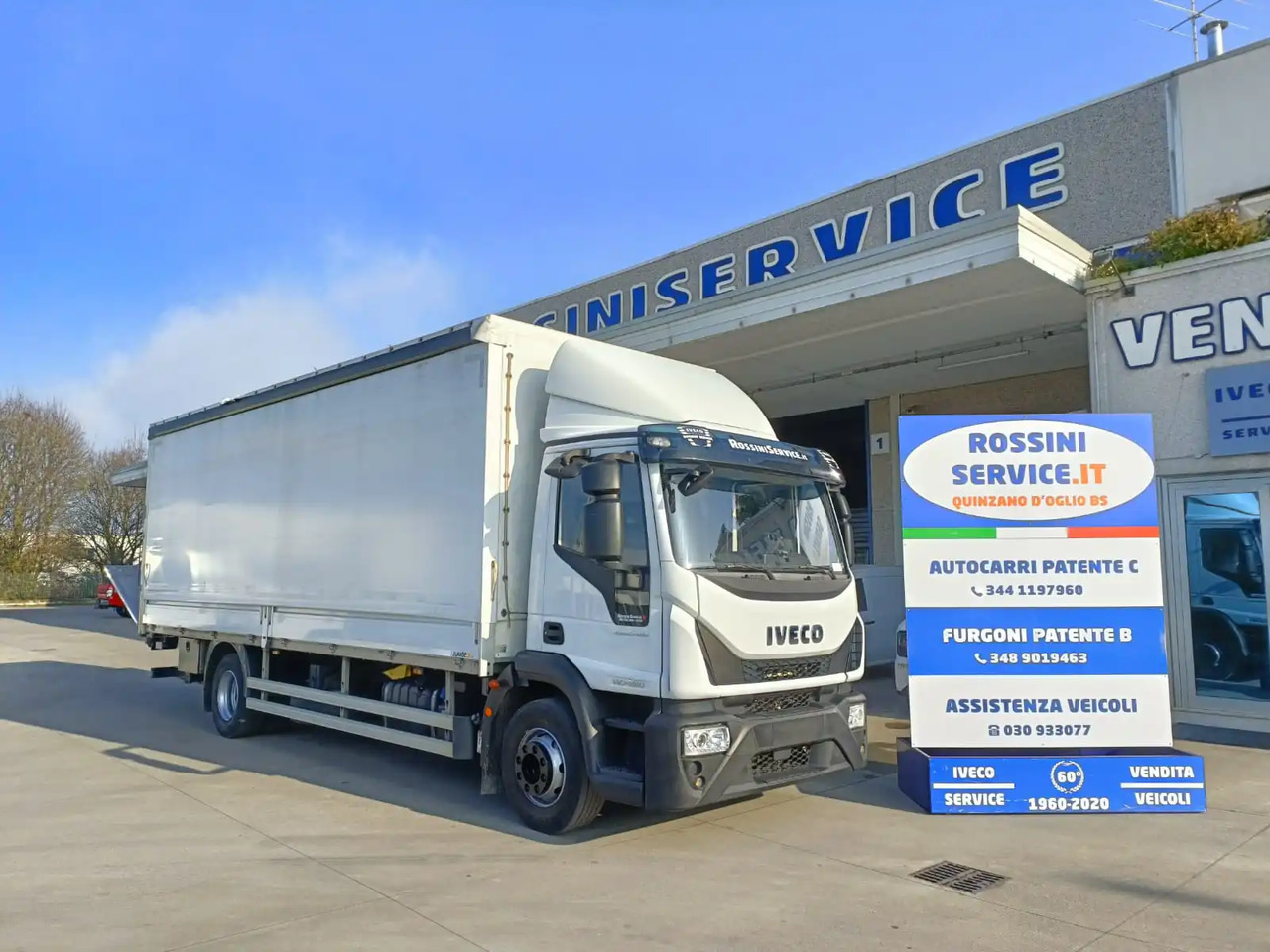 IVECO EUROCARGO 140E28P - Камион с брезент: снимка 1 IVECO EUROCARGO 140E28P - Камион с брезент: снимка 1