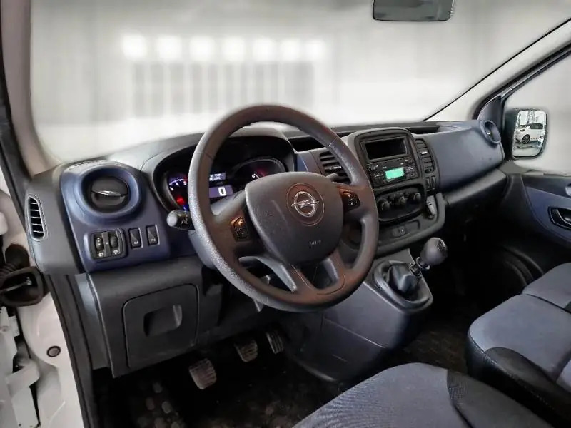 OPEL VIVARO COMBI 9 POSTI - Микробус, Пътнически бус: снимка 4 OPEL VIVARO COMBI 9 POSTI - Микробус, Пътнически бус: снимка 4