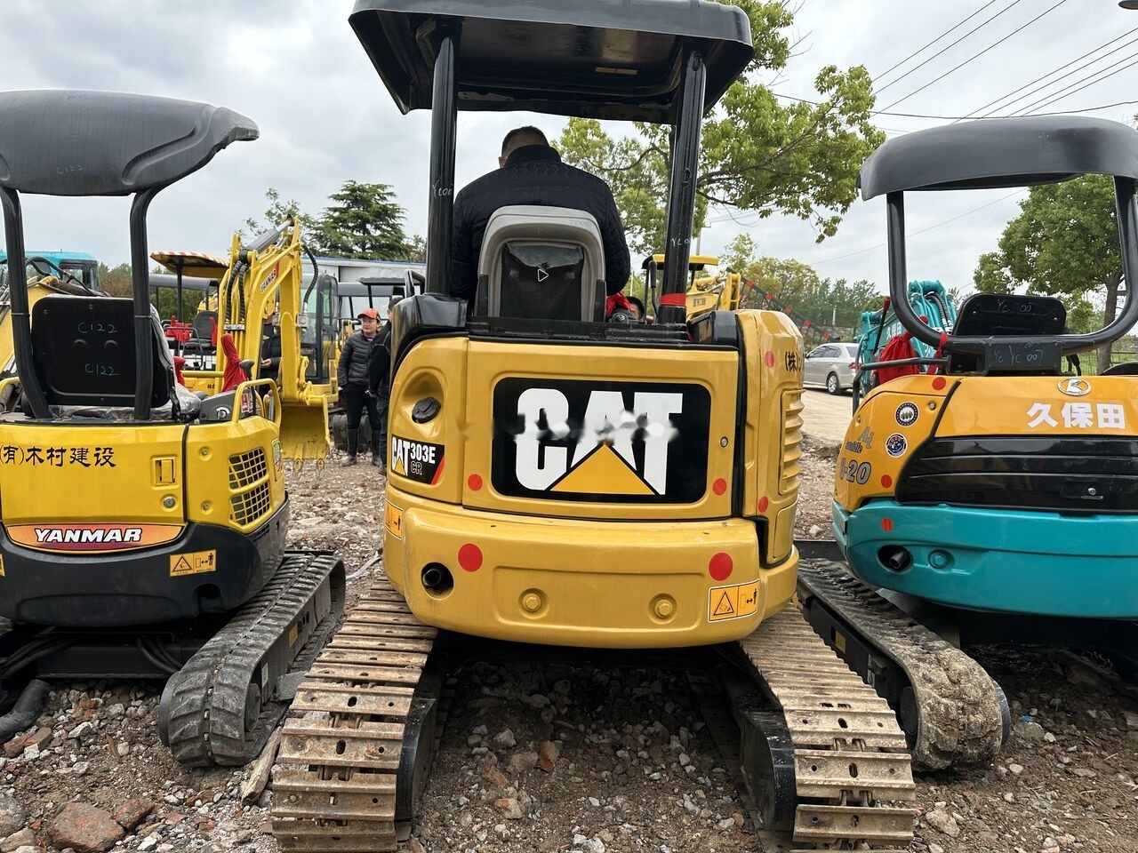 Caterpillar 303E - Мини багер: снимка 3 Caterpillar 303E - Мини багер: снимка 3