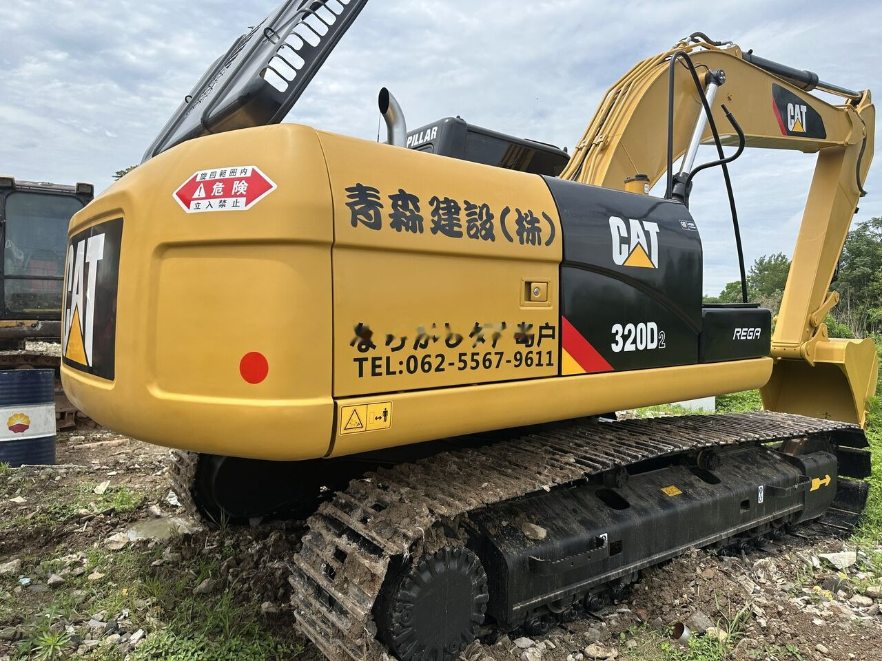 Caterpillar 320D2 - Верижен багер: снимка 3 Caterpillar 320D2 - Верижен багер: снимка 3