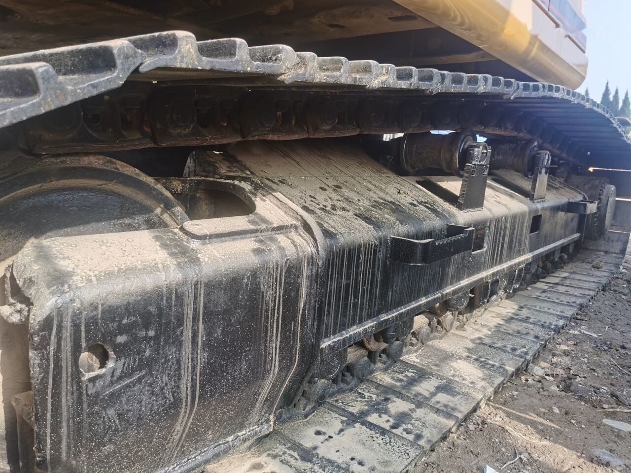 Caterpillar 325B - Верижен багер: снимка 1 Caterpillar 325B - Верижен багер: снимка 1
