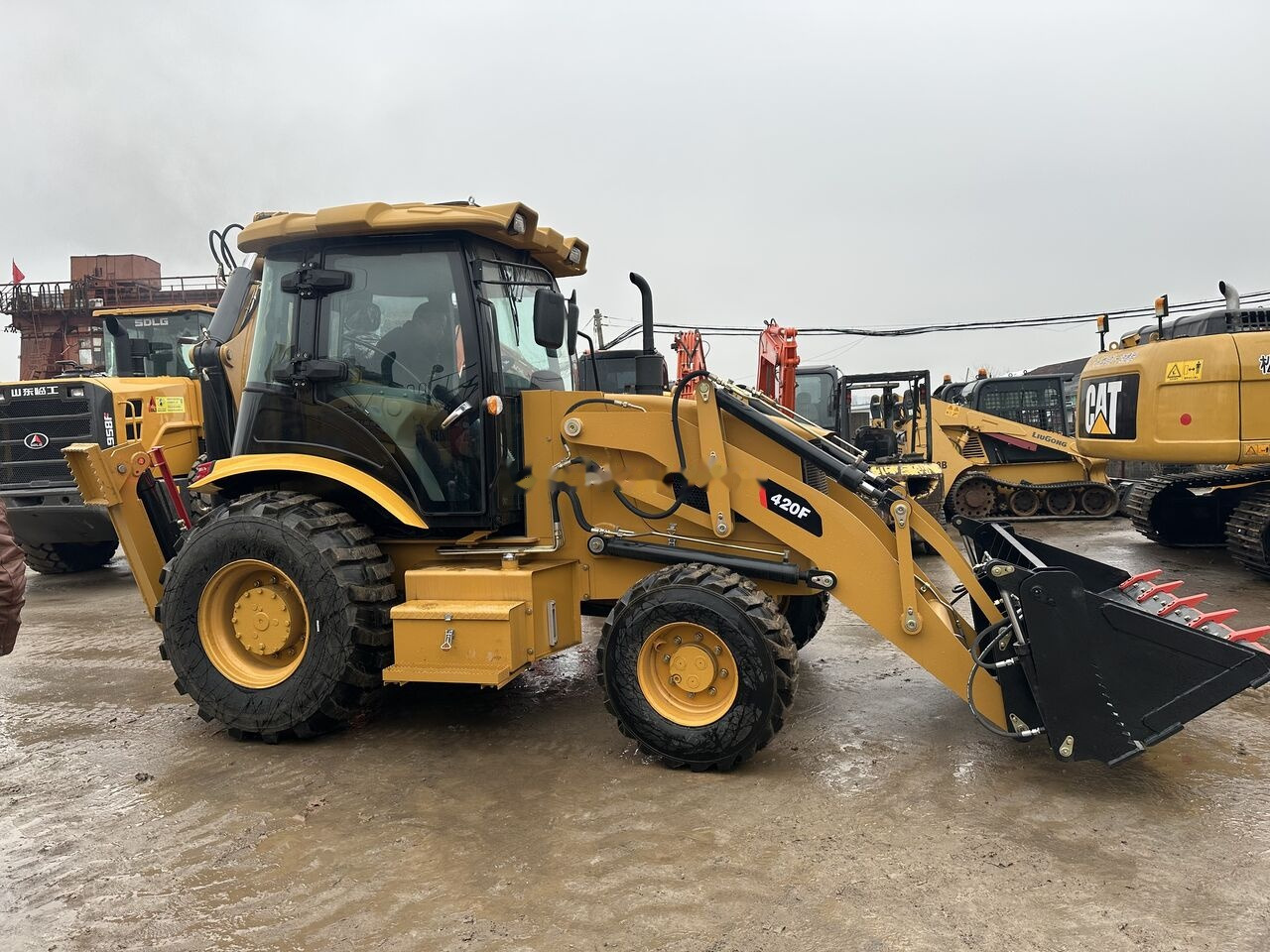 Caterpillar 420F - Багер-товарач: снимка 4 Caterpillar 420F - Багер-товарач: снимка 4