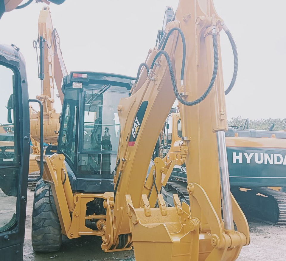 Caterpillar 430F - Багер-товарач: снимка 2 Caterpillar 430F - Багер-товарач: снимка 2