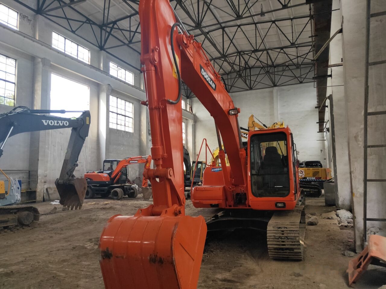 Doosan DH150LC-7 - Верижен багер: снимка 5 Doosan DH150LC-7 - Верижен багер: снимка 5