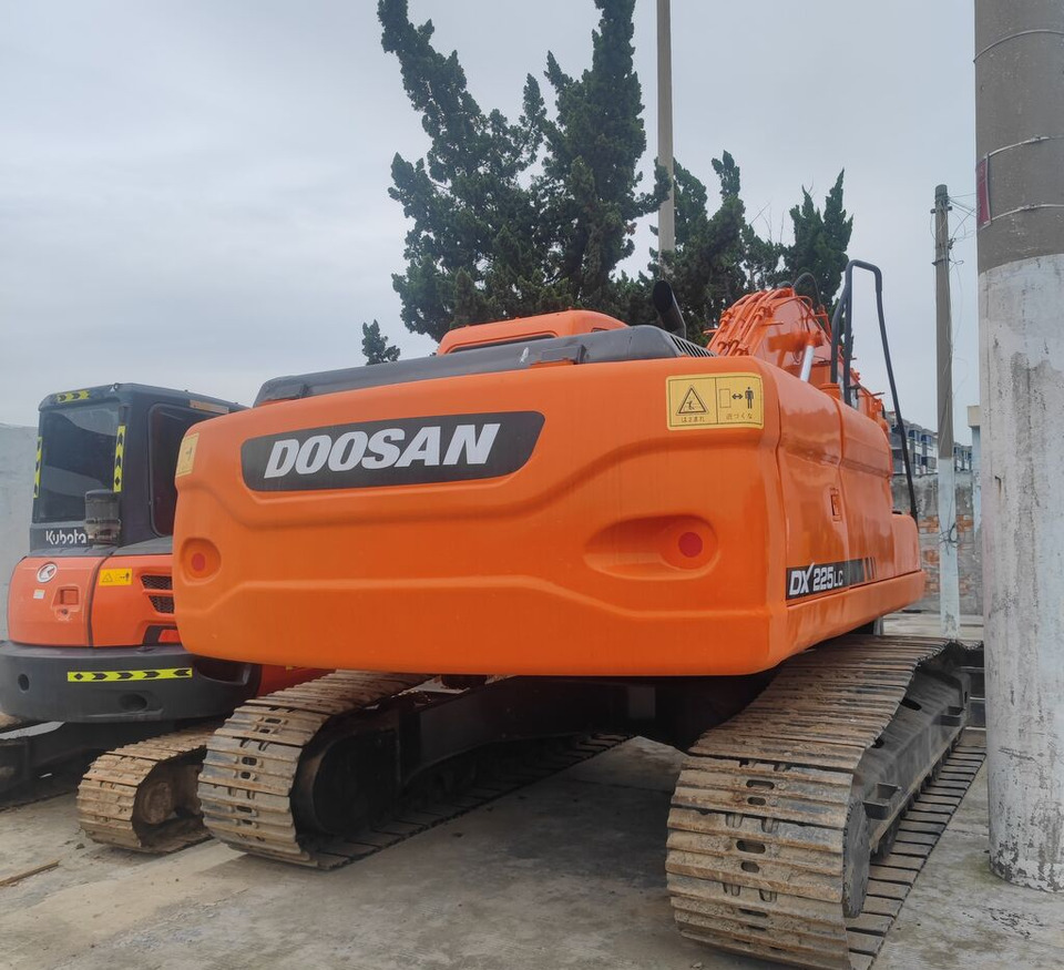 Doosan DX225LC-7 - Верижен багер: снимка 3 Doosan DX225LC-7 - Верижен багер: снимка 3