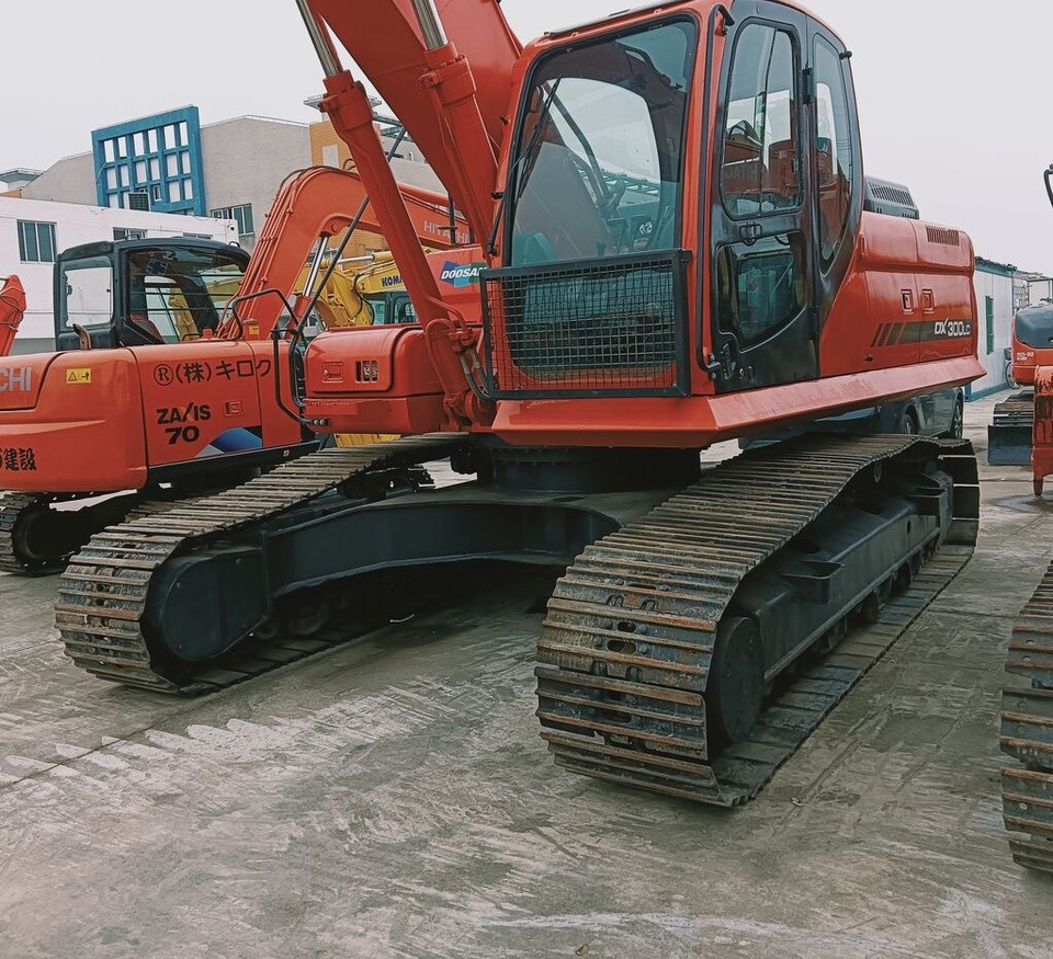 Doosan DX300 - Верижен багер: снимка 1 Doosan DX300 - Верижен багер: снимка 1