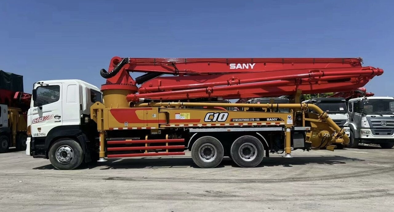 Hino Sany on chassis - Бетон помпа: снимка 4 Hino Sany on chassis - Бетон помпа: снимка 4