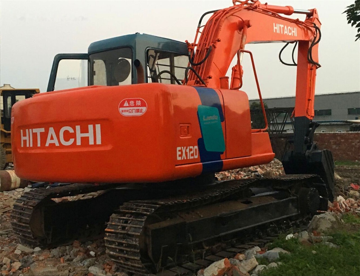 Hitachi EX120-3 - Верижен багер: снимка 4 Hitachi EX120-3 - Верижен багер: снимка 4