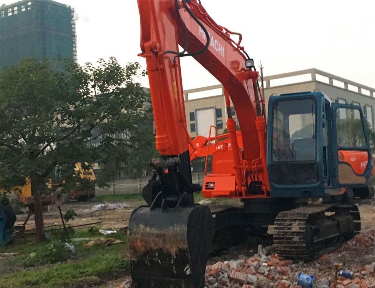 Hitachi EX120-3 - Верижен багер: снимка 5 Hitachi EX120-3 - Верижен багер: снимка 5