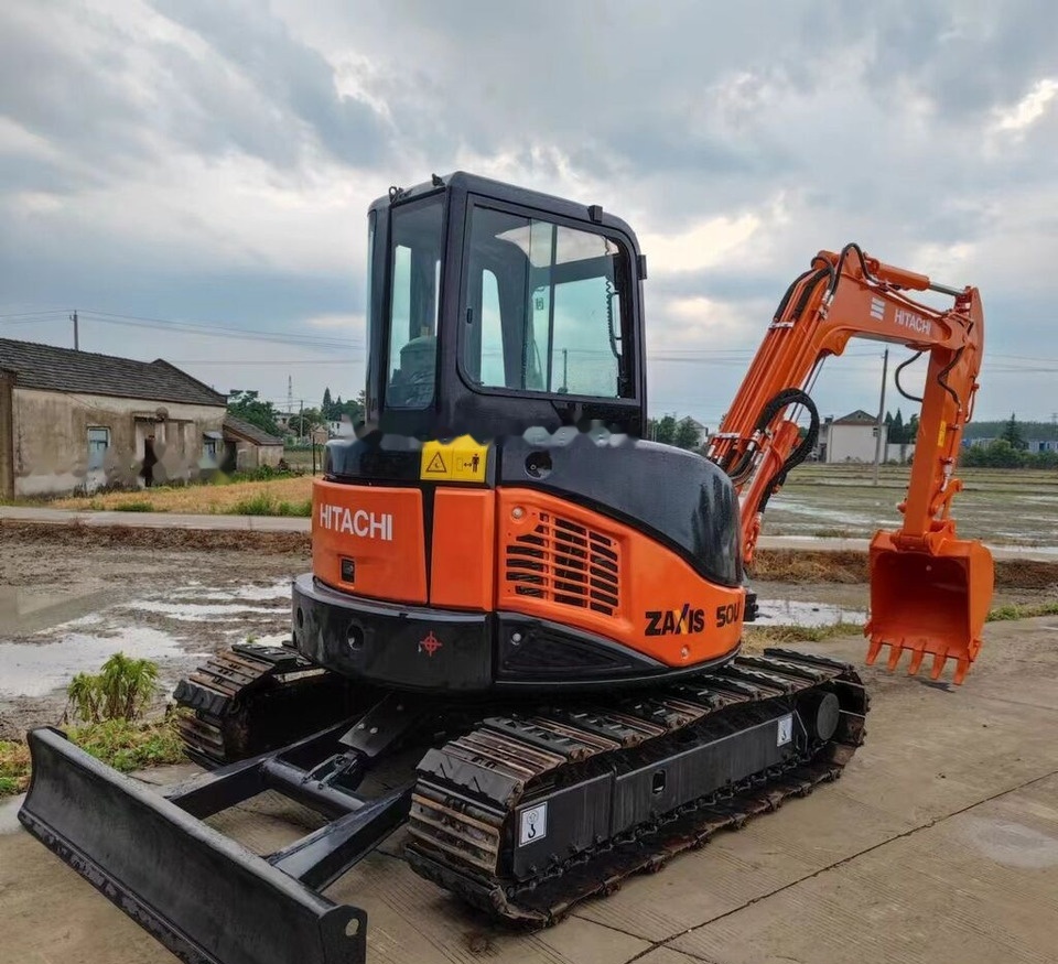 Hitachi ZX50U - Мини багер: снимка 2 Hitachi ZX50U - Мини багер: снимка 2