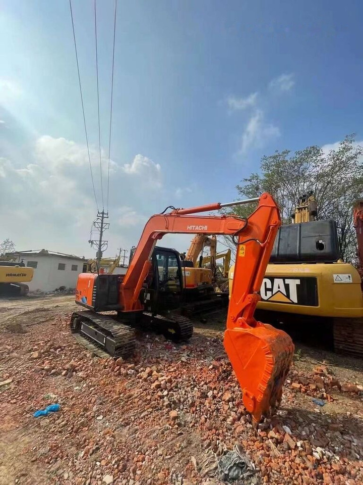 Hitachi ZX70 - Верижен багер: снимка 2 Hitachi ZX70 - Верижен багер: снимка 2