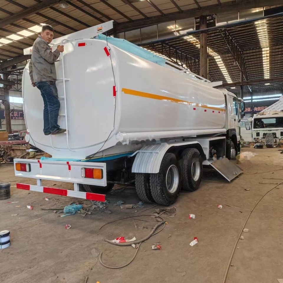 Howo 375 - Камион цистерна: снимка 2 Howo 375 - Камион цистерна: снимка 2