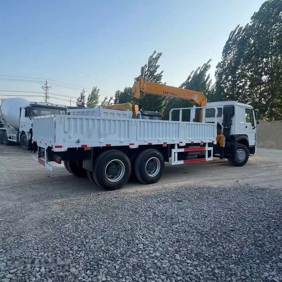 Howo crane 371 6tons - Самосвал камион, Камион с кран: снимка 1 Howo crane 371 6tons - Самосвал камион, Камион с кран: снимка 1