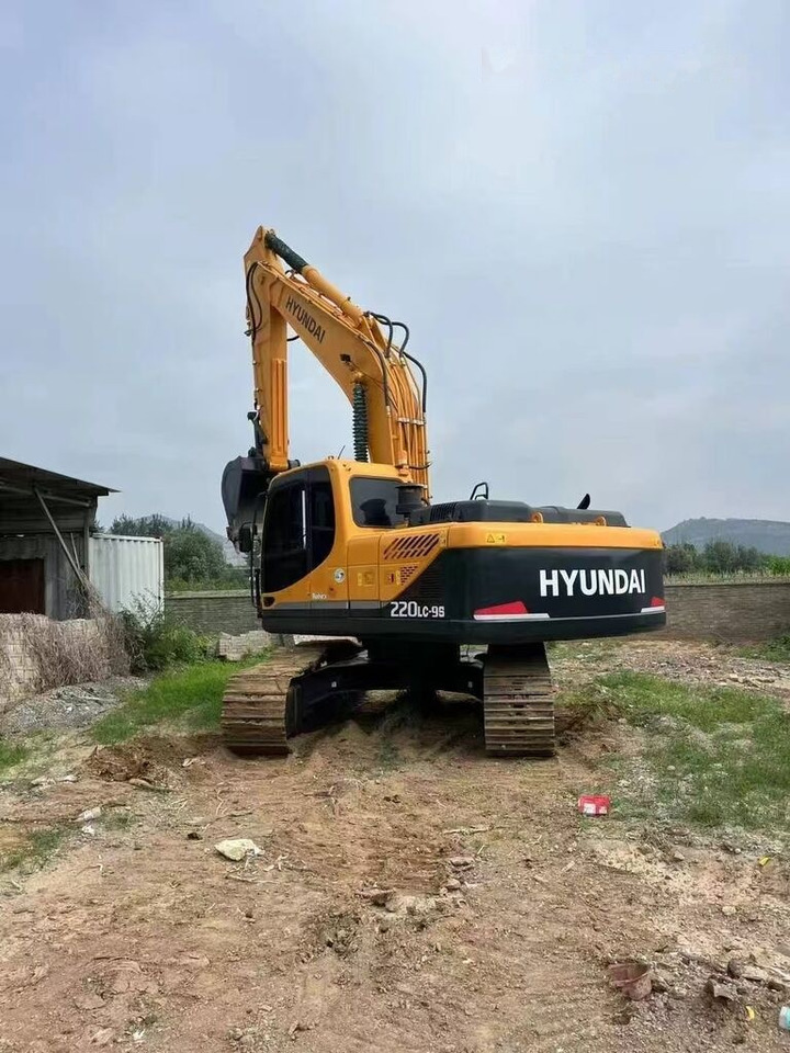 Hyundai 220LC-9 - Верижен багер: снимка 2 Hyundai 220LC-9 - Верижен багер: снимка 2