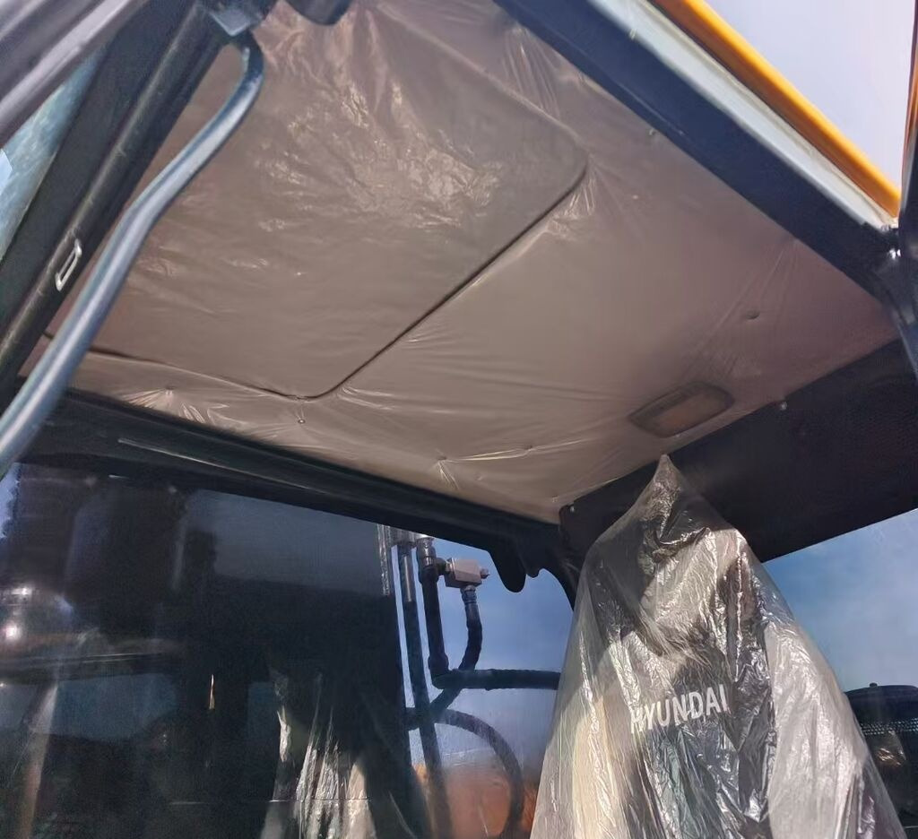 Hyundai R220LC-9S - Верижен багер: снимка 3 Hyundai R220LC-9S - Верижен багер: снимка 3
