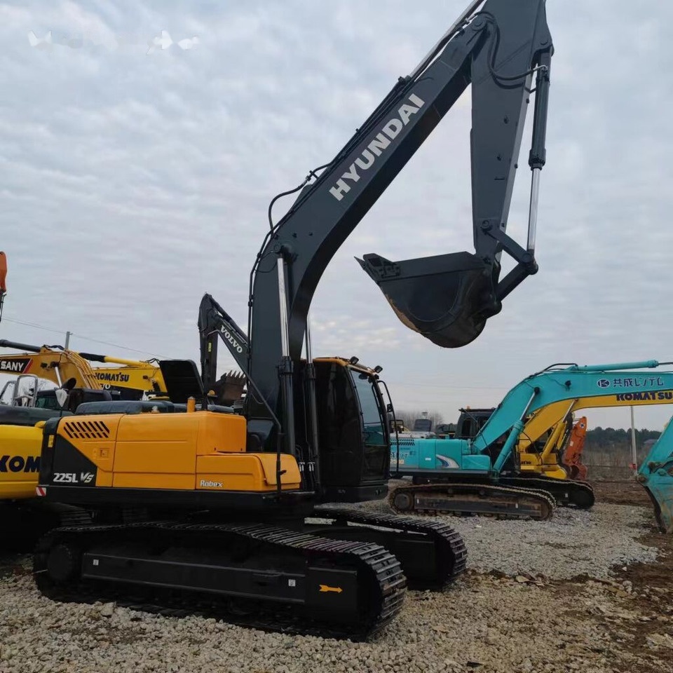 Hyundai R225VS - Верижен багер: снимка 1 Hyundai R225VS - Верижен багер: снимка 1