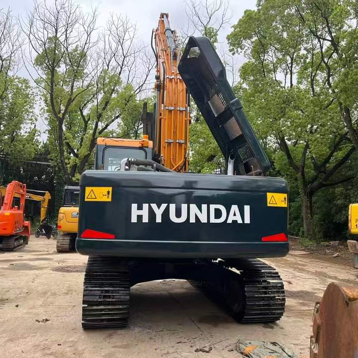 Hyundai Robex 220 LC-9S - Верижен багер: снимка 1 Hyundai Robex 220 LC-9S - Верижен багер: снимка 1