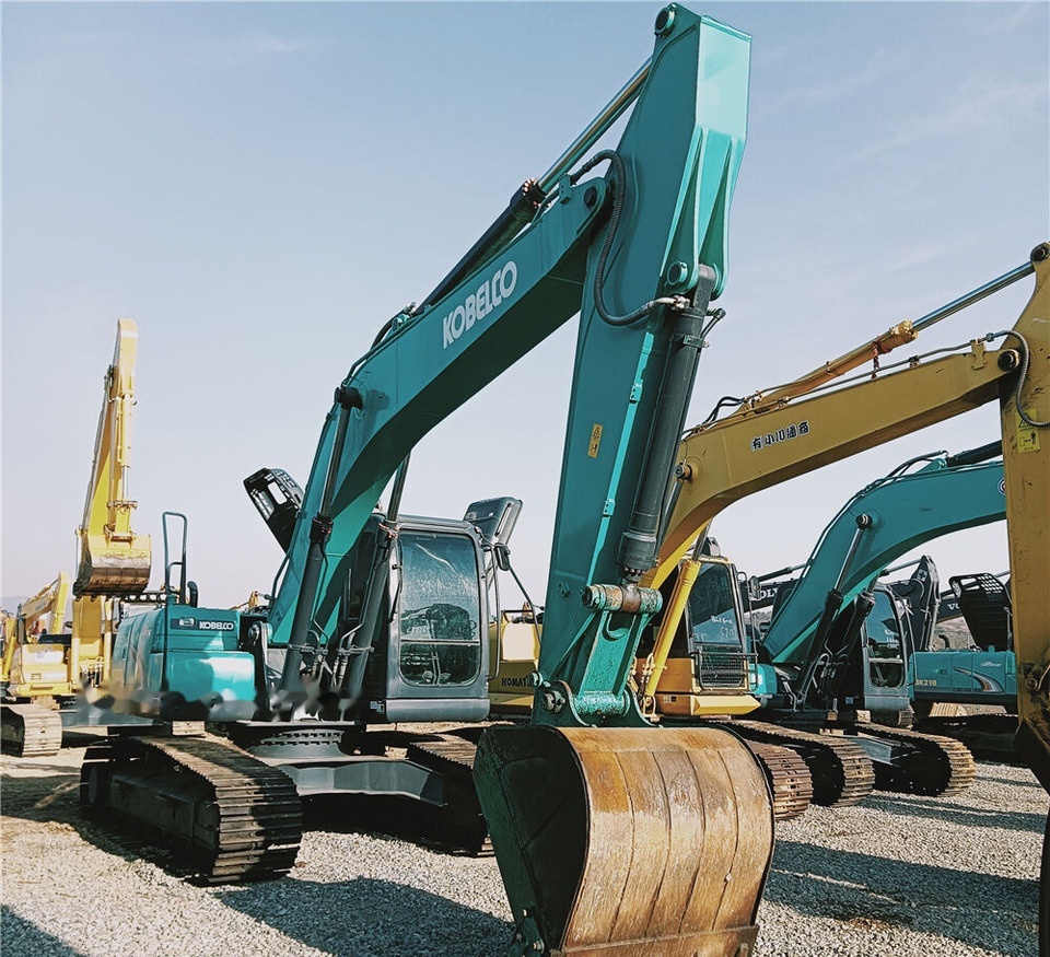 Kobelco SK200D - Верижен багер: снимка 1 Kobelco SK200D - Верижен багер: снимка 1