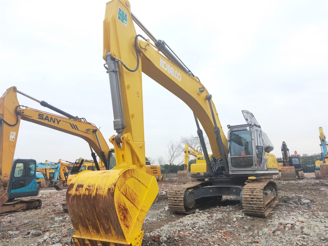 Kobelco SK350D - Верижен багер: снимка 4 Kobelco SK350D - Верижен багер: снимка 4