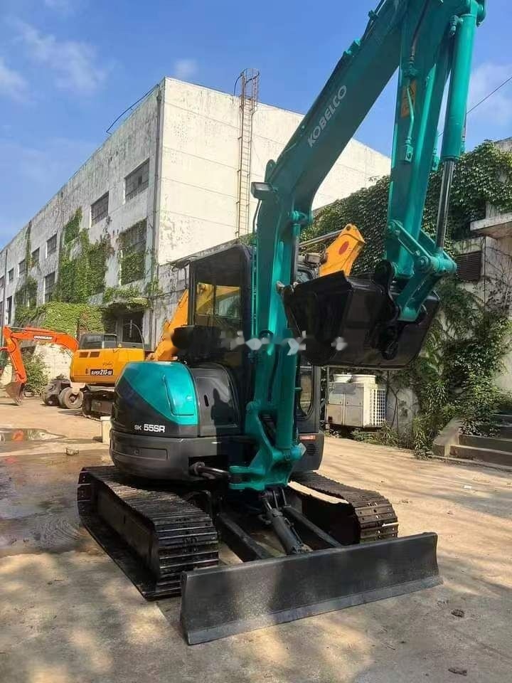 Kobelco SK55 - Мини багер: снимка 5 Kobelco SK55 - Мини багер: снимка 5