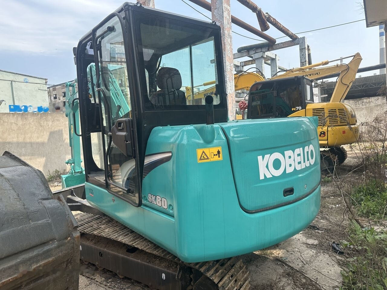Kobelco SK60 - Мини багер: снимка 3 Kobelco SK60 - Мини багер: снимка 3