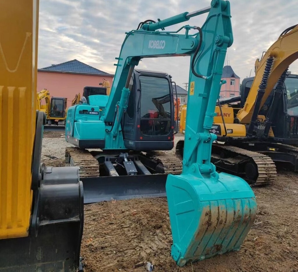Kobelco SK75 - Мини багер: снимка 5 Kobelco SK75 - Мини багер: снимка 5
