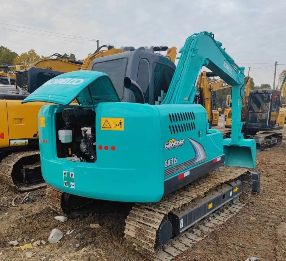 Kobelco SK75 - Мини багер: снимка 2 Kobelco SK75 - Мини багер: снимка 2
