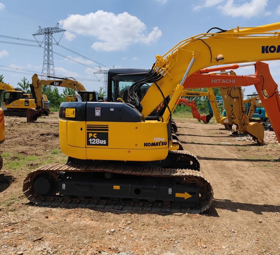 Komatsu PC128US - Верижен багер: снимка 3 Komatsu PC128US - Верижен багер: снимка 3