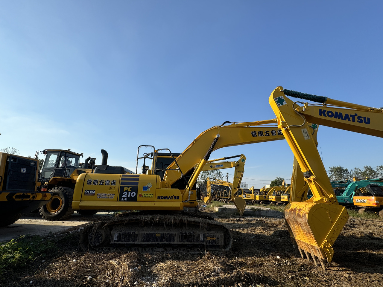 Komatsu PC210-8 - Верижен багер: снимка 5 Komatsu PC210-8 - Верижен багер: снимка 5