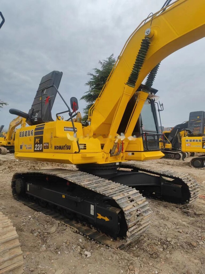 Komatsu PC220-8 - Верижен багер: снимка 3 Komatsu PC220-8 - Верижен багер: снимка 3
