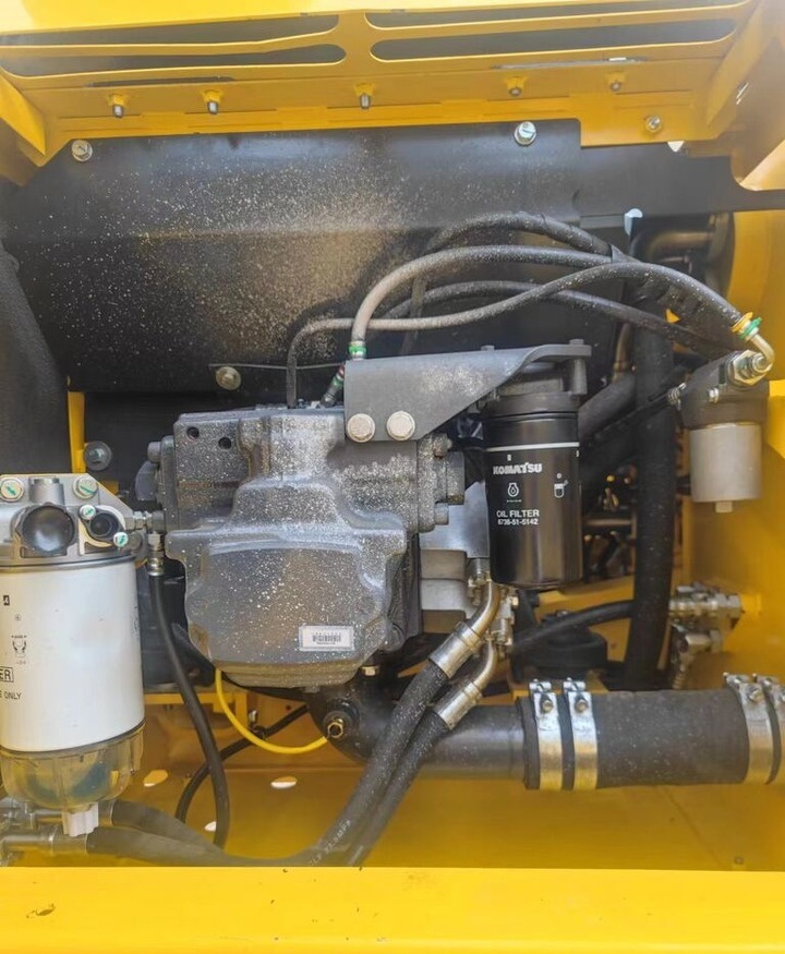 Komatsu PC220-8 - Верижен багер: снимка 5 Komatsu PC220-8 - Верижен багер: снимка 5