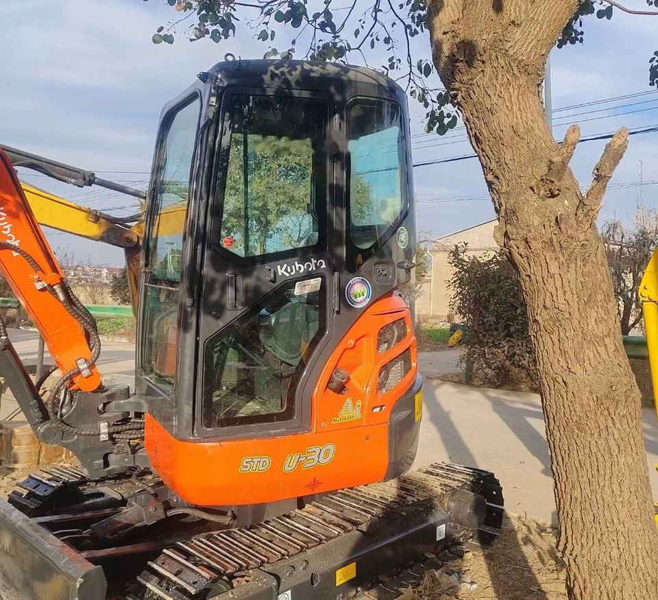 Kubota U30 - Мини багер: снимка 4 Kubota U30 - Мини багер: снимка 4