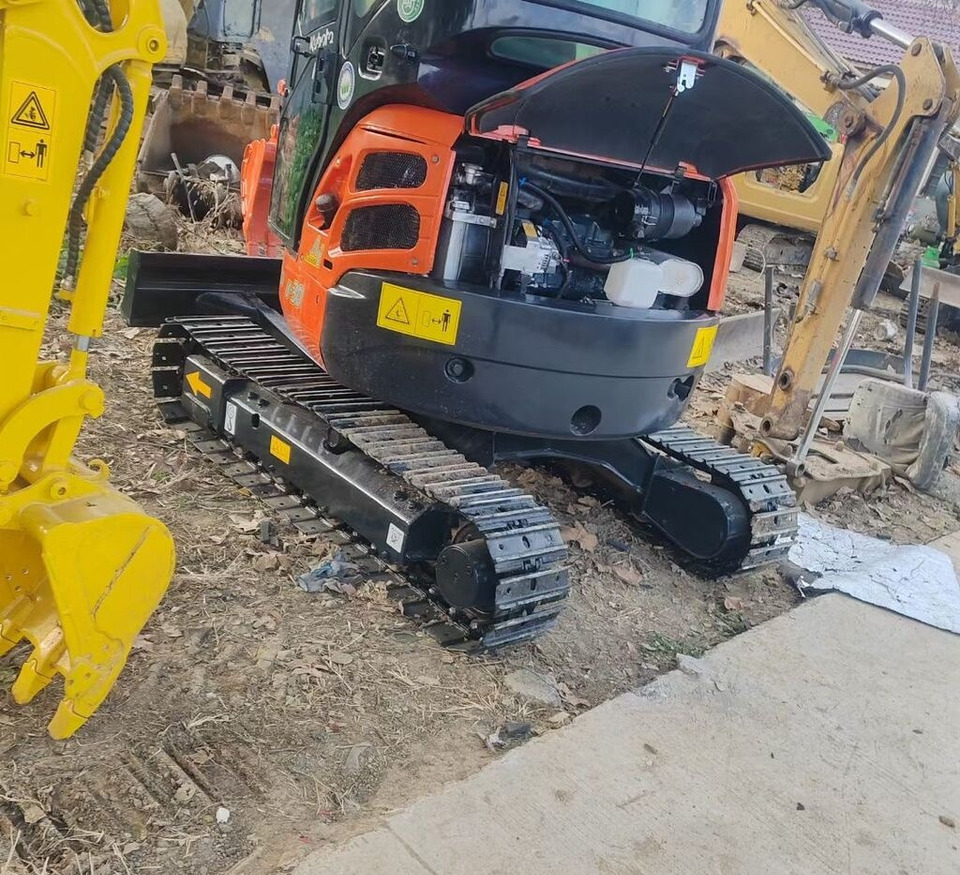 Kubota U30 - Мини багер: снимка 2 Kubota U30 - Мини багер: снимка 2