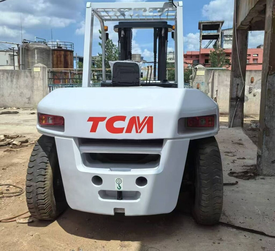 TCM FD100 - Дизелов мотокар: снимка 1 TCM FD100 - Дизелов мотокар: снимка 1