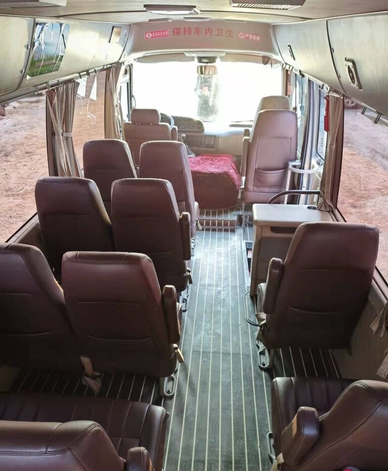 Toyota Coaster - Микробус, Пътнически бус: снимка 2 Toyota Coaster - Микробус, Пътнически бус: снимка 2