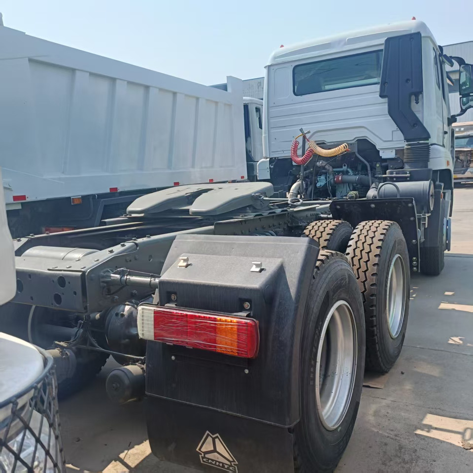 HOWO 6x4 - Влекач: снимка 4 HOWO 6x4 - Влекач: снимка 4