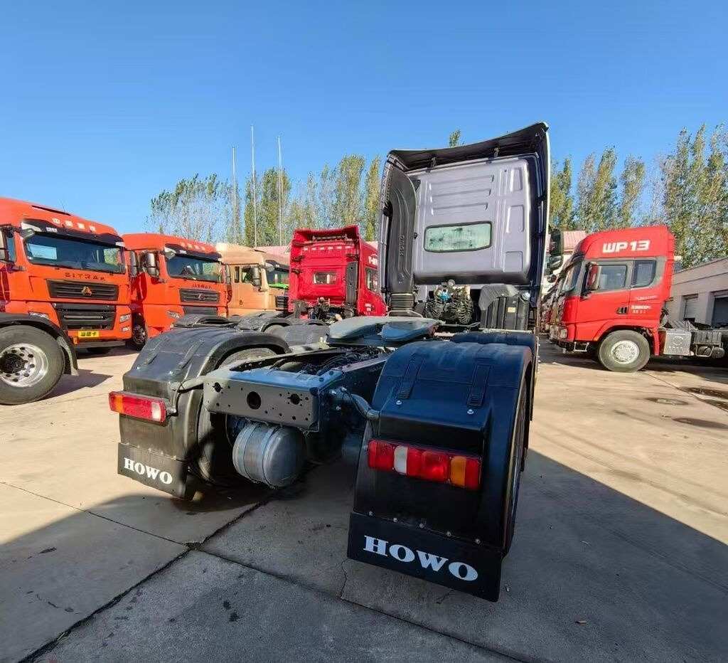 Sinotruk Howo T7H - Влекач: снимка 3 Sinotruk Howo T7H - Влекач: снимка 3