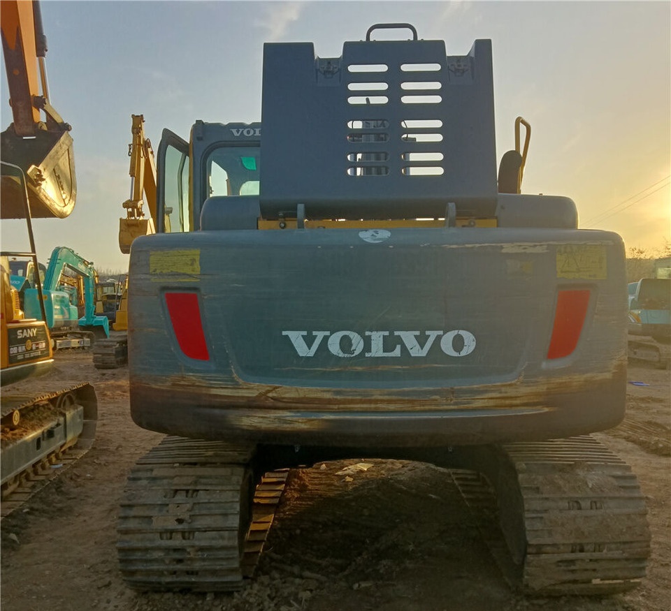 Volvo EC140B - Верижен багер: снимка 5 Volvo EC140B - Верижен багер: снимка 5
