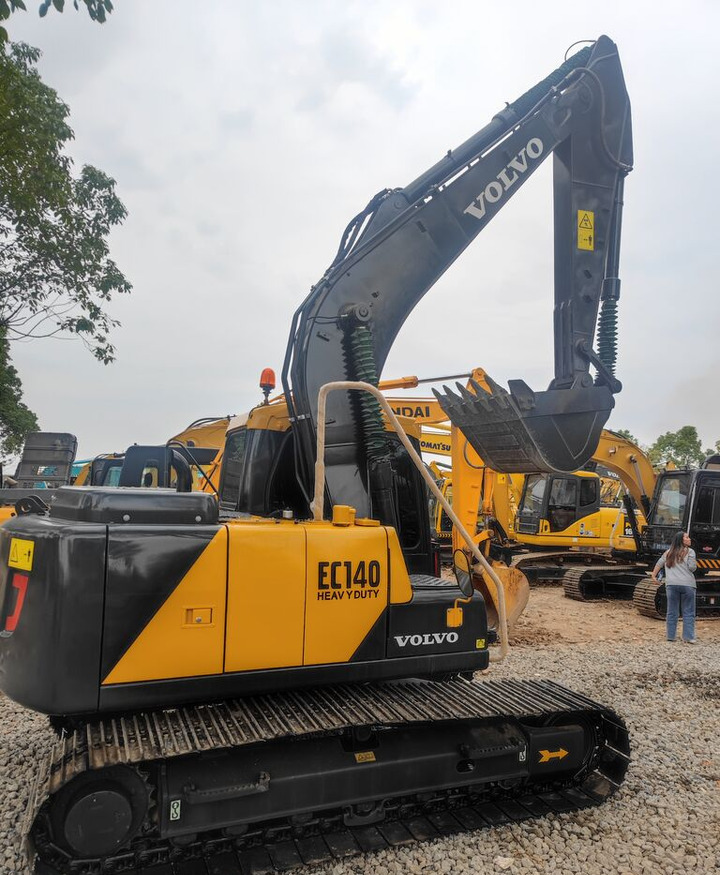Volvo EC140DL - Верижен багер: снимка 2 Volvo EC140DL - Верижен багер: снимка 2
