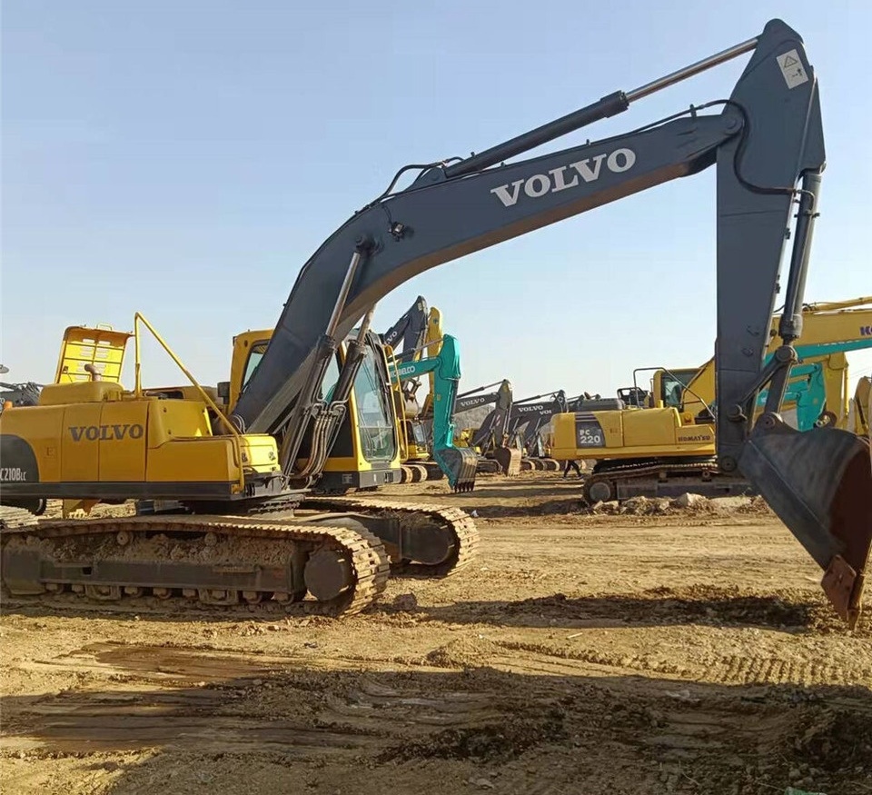 Volvo EC210B - Верижен багер: снимка 4 Volvo EC210B - Верижен багер: снимка 4